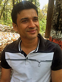 Vivek Badoni bio link